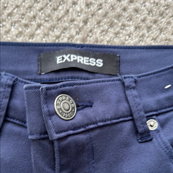 Express- Mid Rise- Leggings-Stretch- Supersoft- Size 4R - Picture 4 of 5
